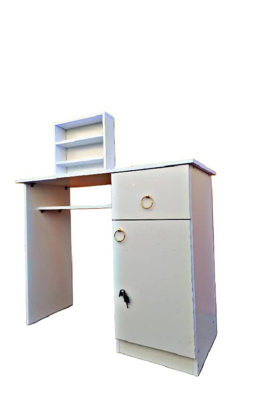 میزناخن پایه ساده