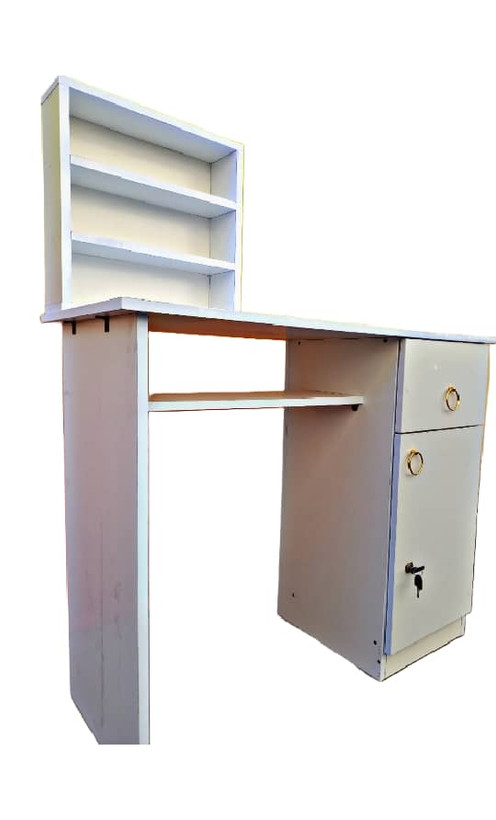 میزناخن پایه ساده