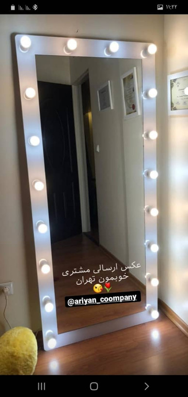 آینه گریم لامپدار