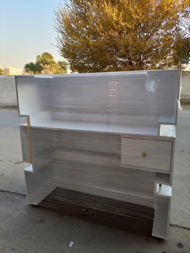میز پیشخوان (میز کانتر)