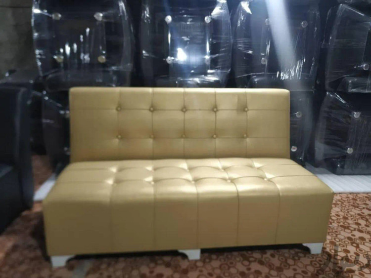 نیمکت انتظار پشتی دار سه نفره
